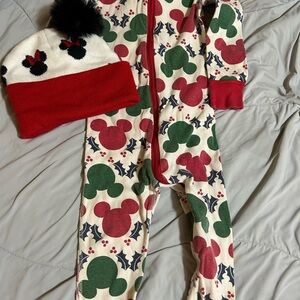 Disney Kids SET- One Piece Pajama - Red, Green, Cream and hat